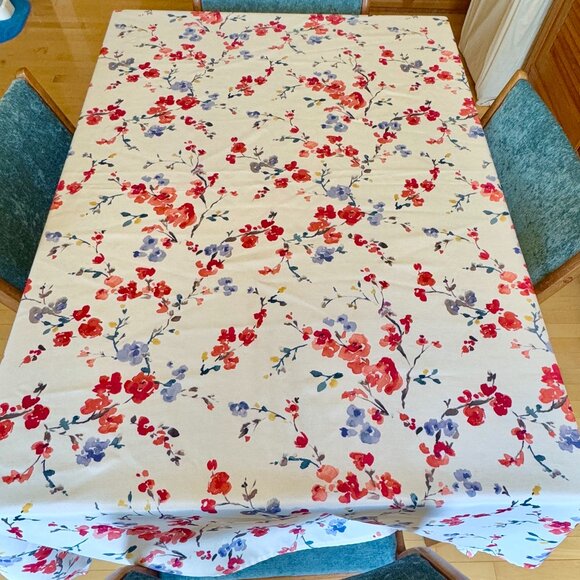 Multicolour Pink and Blue Floral Tablecloth - Picture 1 of 3